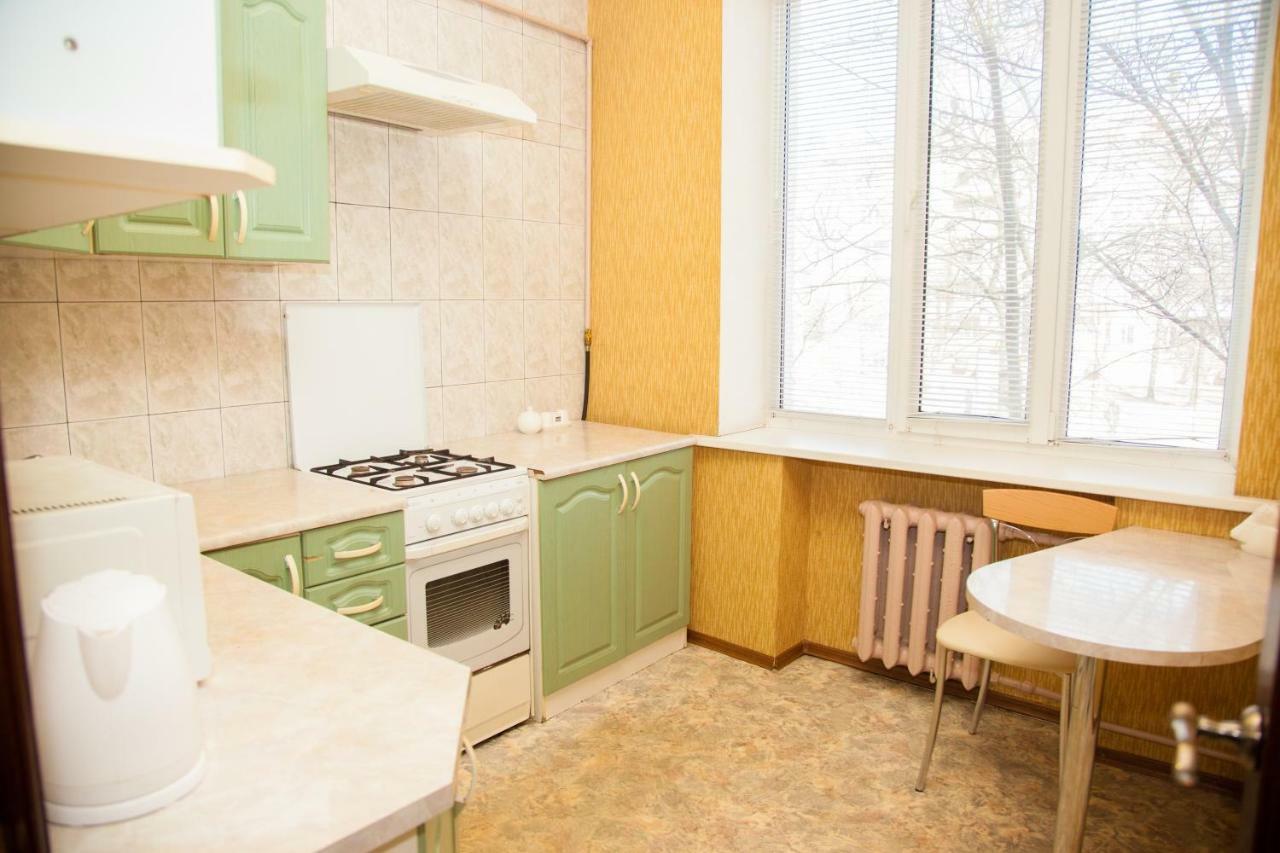 Semi-luxury Apt on 82 Nezalezhnoi Ukrаiny Street near Intourist Hotel Zaporizhia Exterior foto