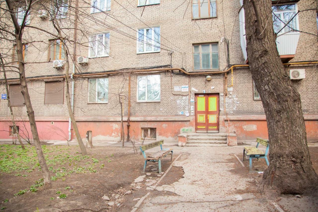 Semi-luxury Apt on 82 Nezalezhnoi Ukrаiny Street near Intourist Hotel Zaporizhia Exterior foto